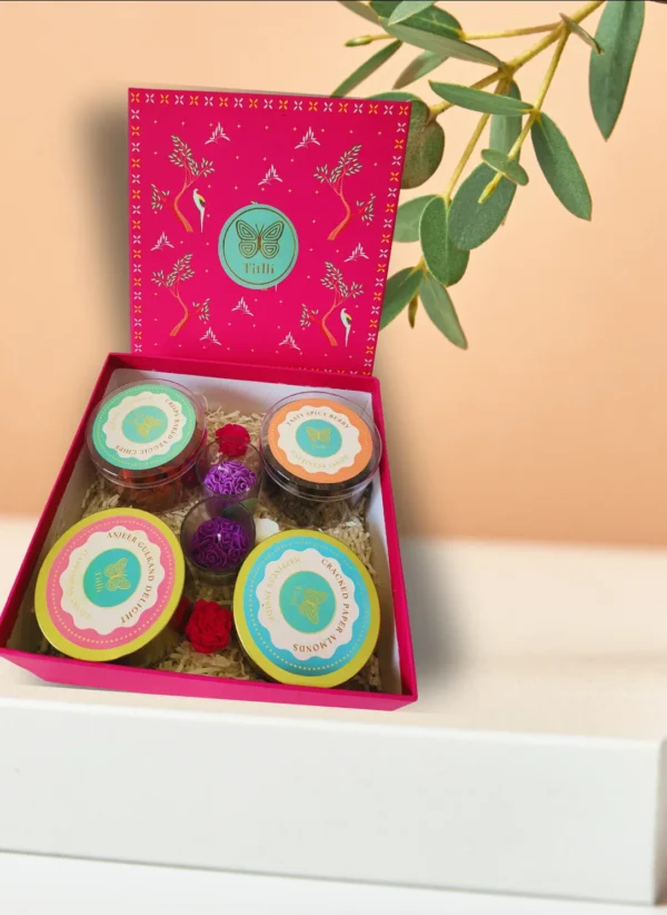 Titlli’s Blush Flutter Box - Image 2
